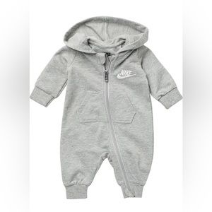 NWT Nike Baby Hooded Zip Front Coverall Romper 9M Gray One Piece Long Sleeve
